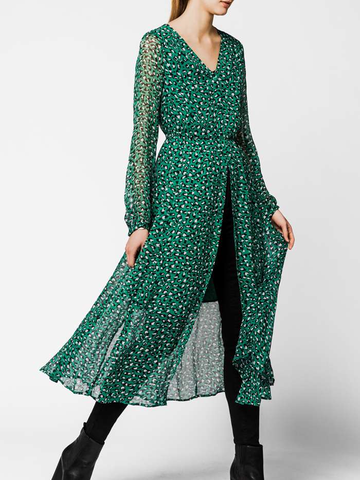 Grønn kjole til dame med mulighet for å kneppe opp hele kjolen