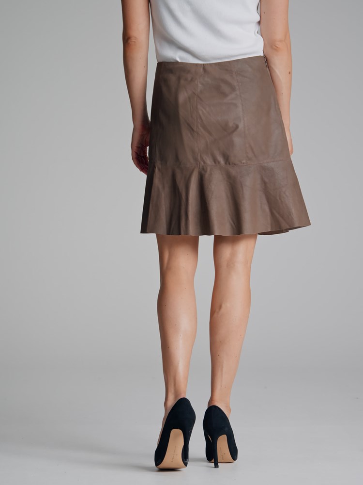 Larizza skinnskjørt 7051643790226-b.jpg_