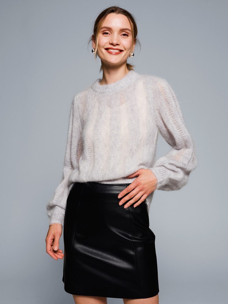 Gabrielle genser 7051644441998_e1_Gabrielle genser IGB_Gabrielle genser IGB 7505279.jpg_