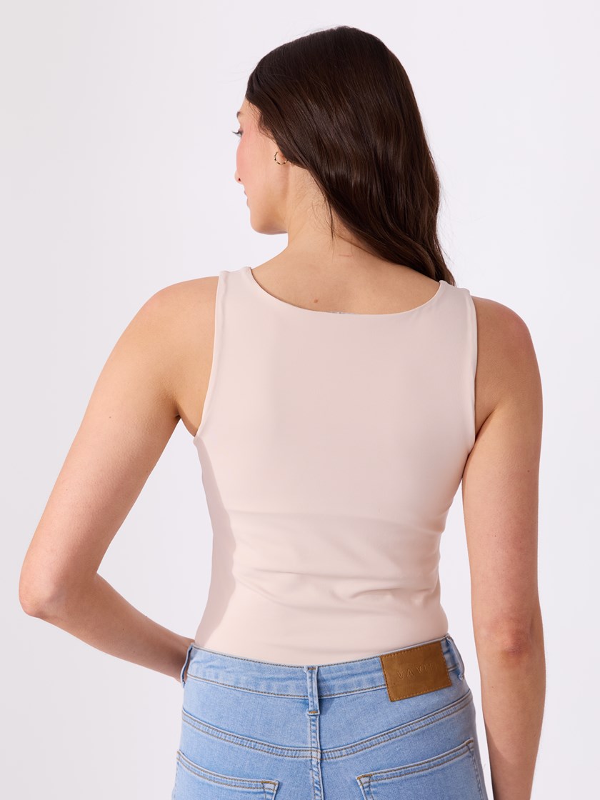 7506434 O0G 7051644483769 7_O0G_Helena singlet O0G.jpg_