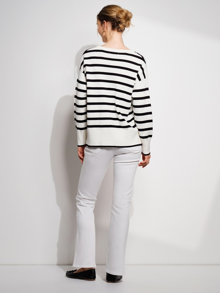 Linnea v-hals genser 7051644637858_b_Linnea v-hals genser O79_Linnea v-hals genser O79 7506390.jpg_