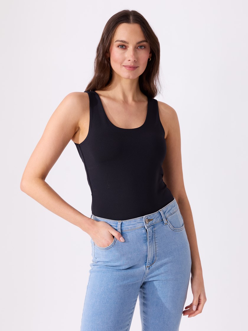 7506434 ID2 7051644997587 2_ID2_Helena singlet ID2.jpg_