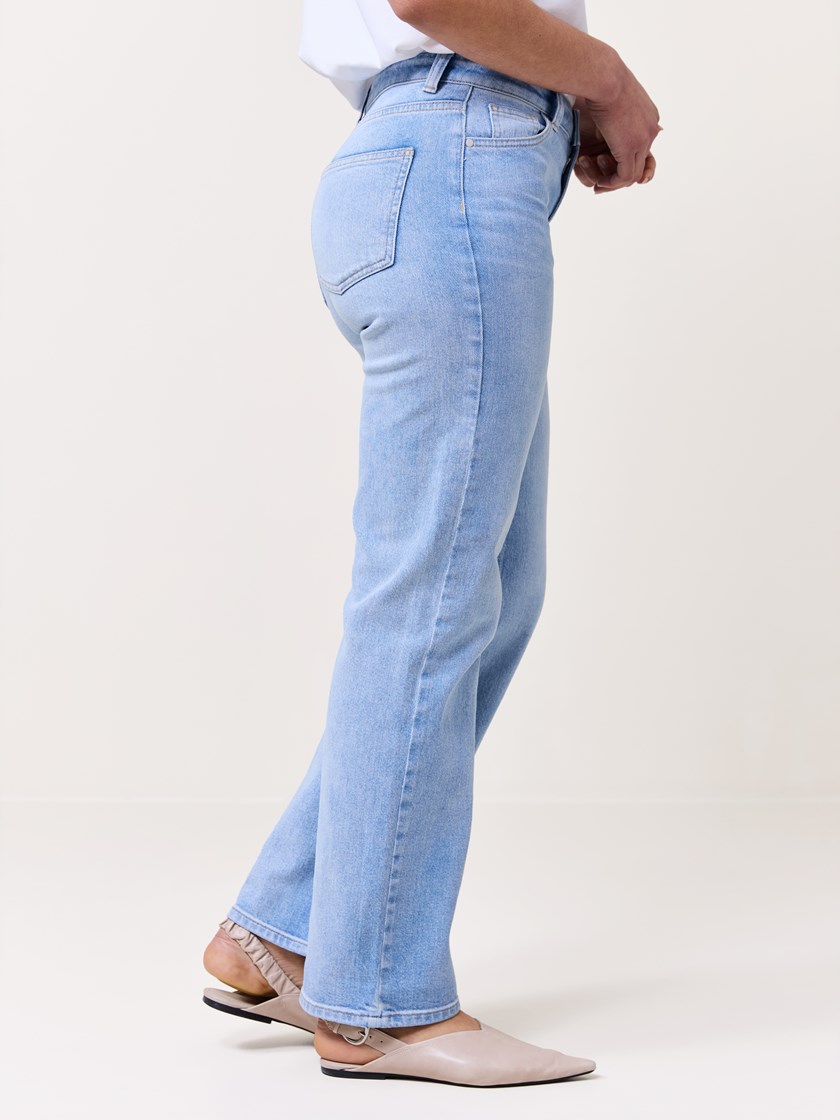 7510209 DAC 7051645066268 21_Estelle jeans DAC 7510209.jpg_