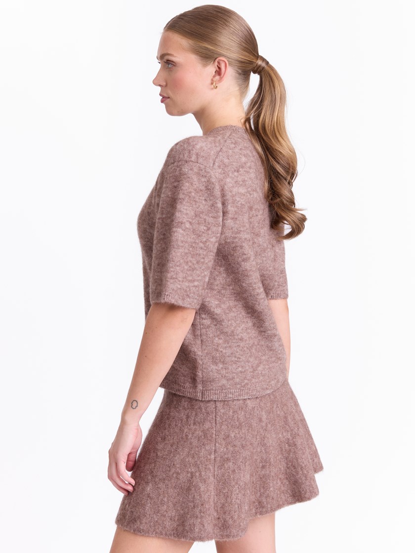 7512745 AHG 7051645258748 5_AHG_Chloe genser AHG_Chloe genser AHG 7512745.jpg_