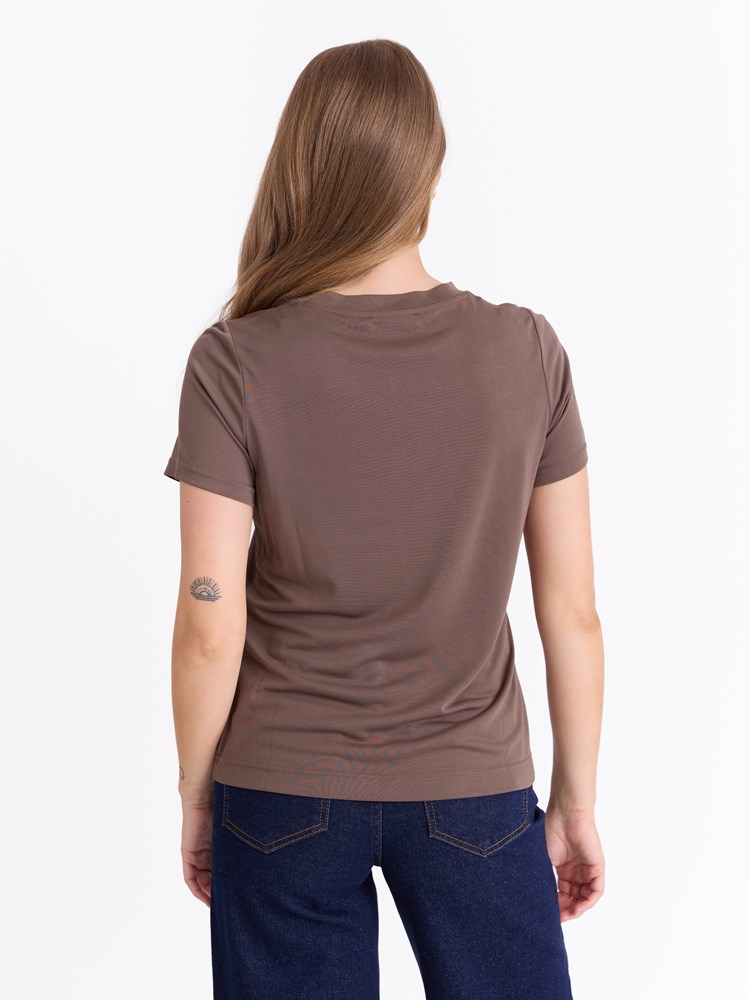 Lisa t-skjorte 7051645260093 14_Lisa t-skjorte AHG 7512583.jpg_