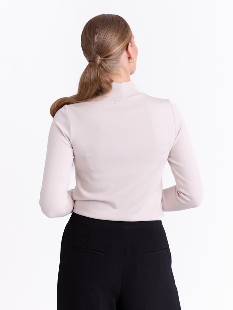 Melinda pologenser 7051645260369 13_Melinda pologenser A9S_Melinda pologenser A9S 7512658.jpg_