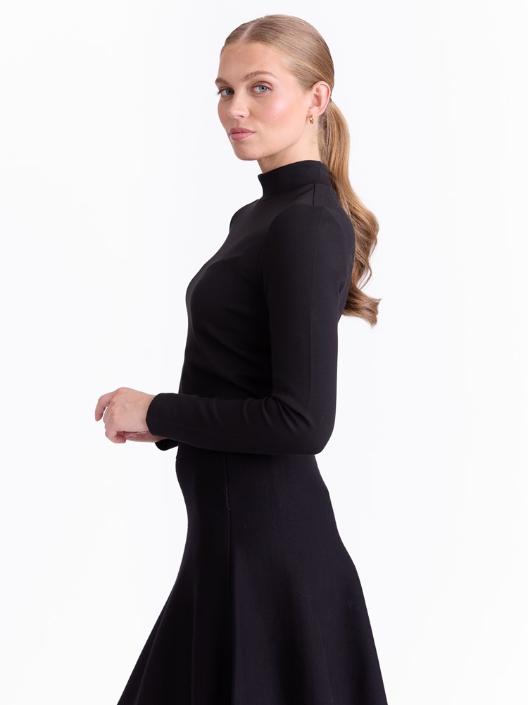 Melinda pologenser 7051645260482 11_Melinda pologenser ID2_Melinda pologenser ID2 7512658.jpg_