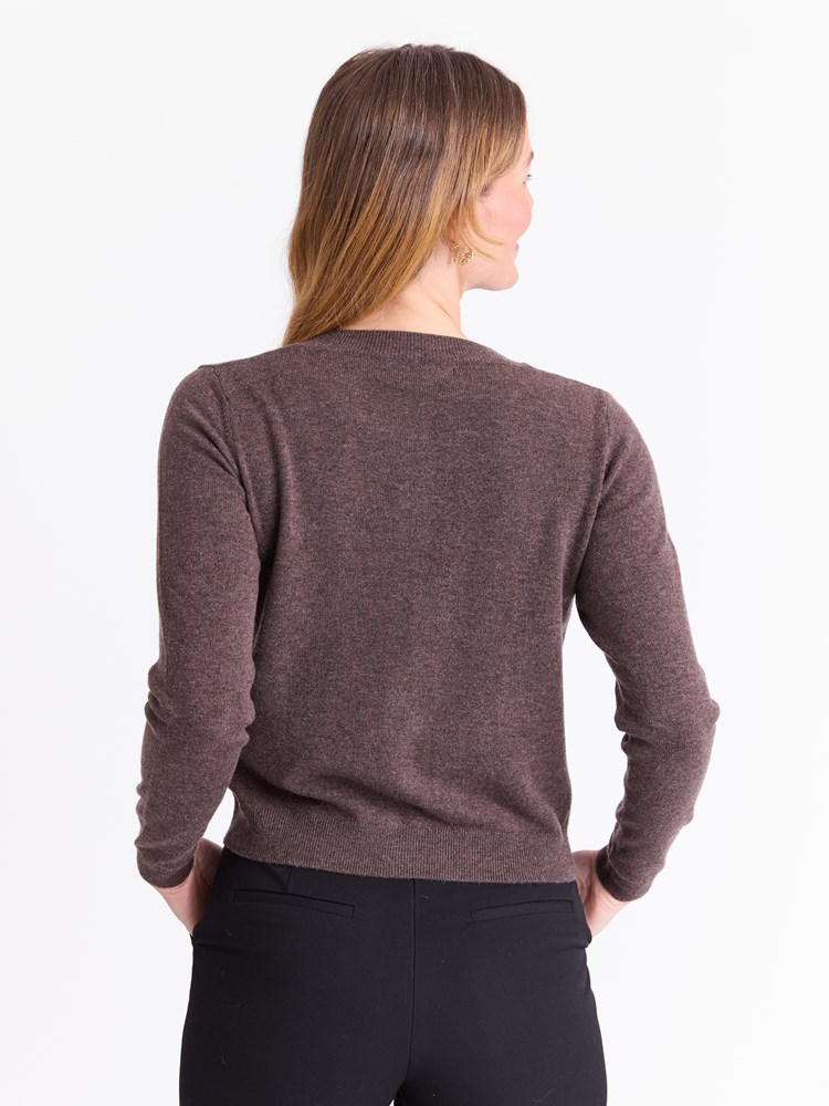 Vita merinocardigan 7051645269652 15_Vita merinocardigan AIJ_Vita merinocardigan AIJ 7513235.jpg_