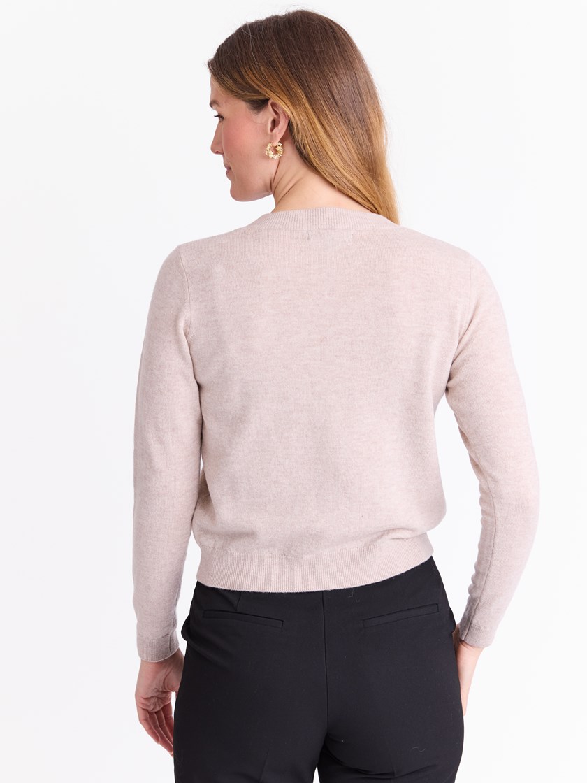 7513235 AMA 7051645269720 10_Vita merinocardigan AMA.jpg_