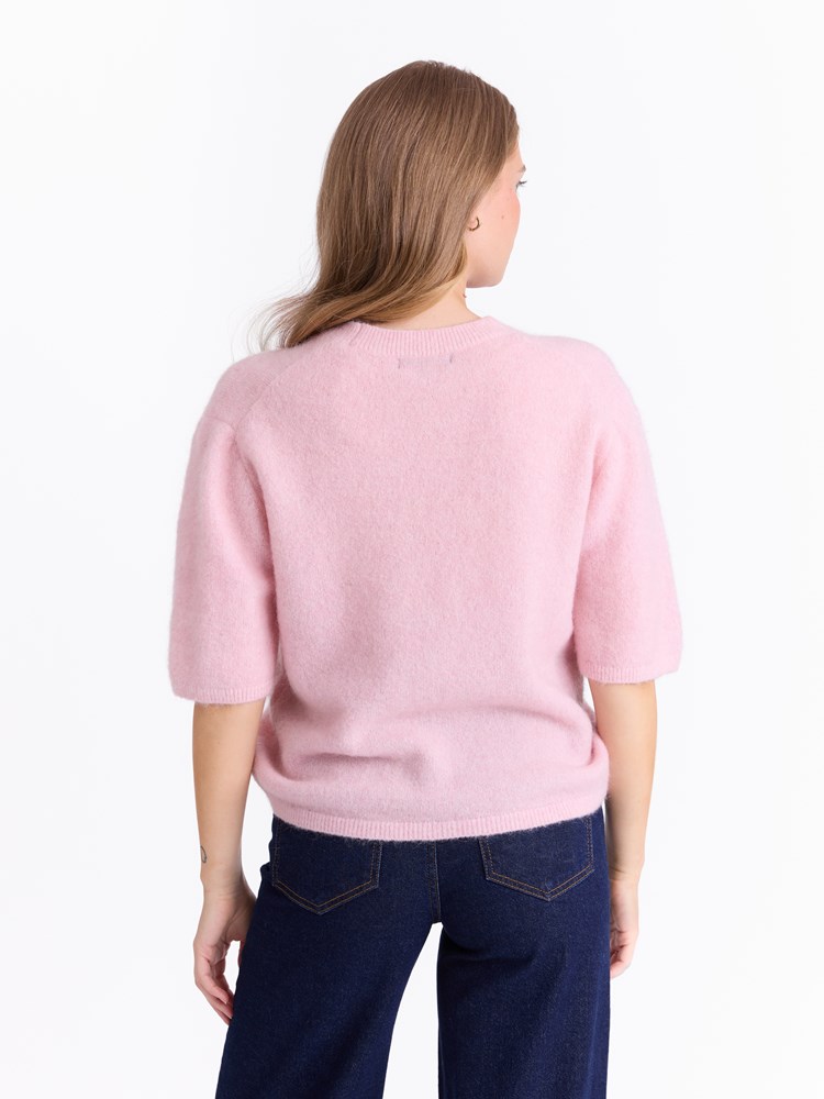 Chloe genser 7051645282507 21_Chloe genser MLG 7512745.jpg_