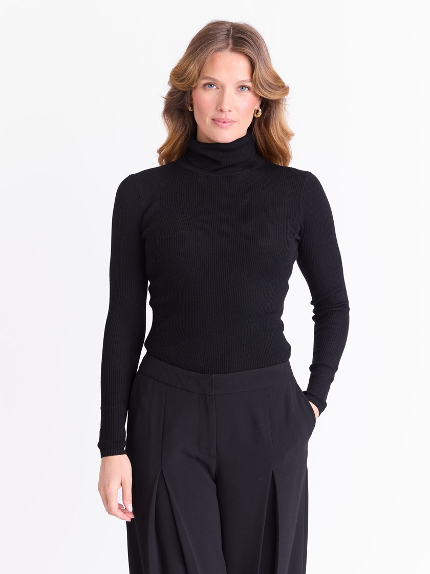 7512120 ID2 7051645282606 21_ID2_Susanne merino rib pologenser ID2.jpg_