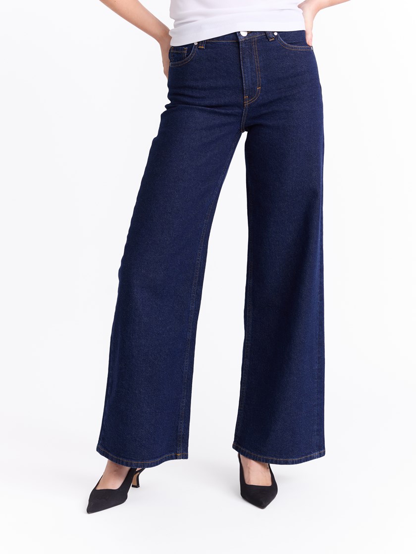 7512867 EHJ 7051645349750 7_EHJ_Estelle wide jeans EHJ.jpg_