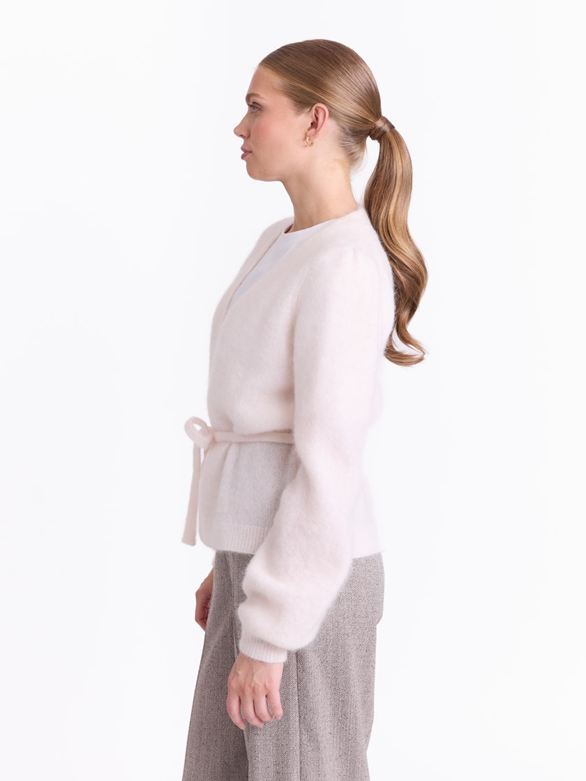 7513454 O75 7051645374776 13_Lina cardigan O75.jpg_