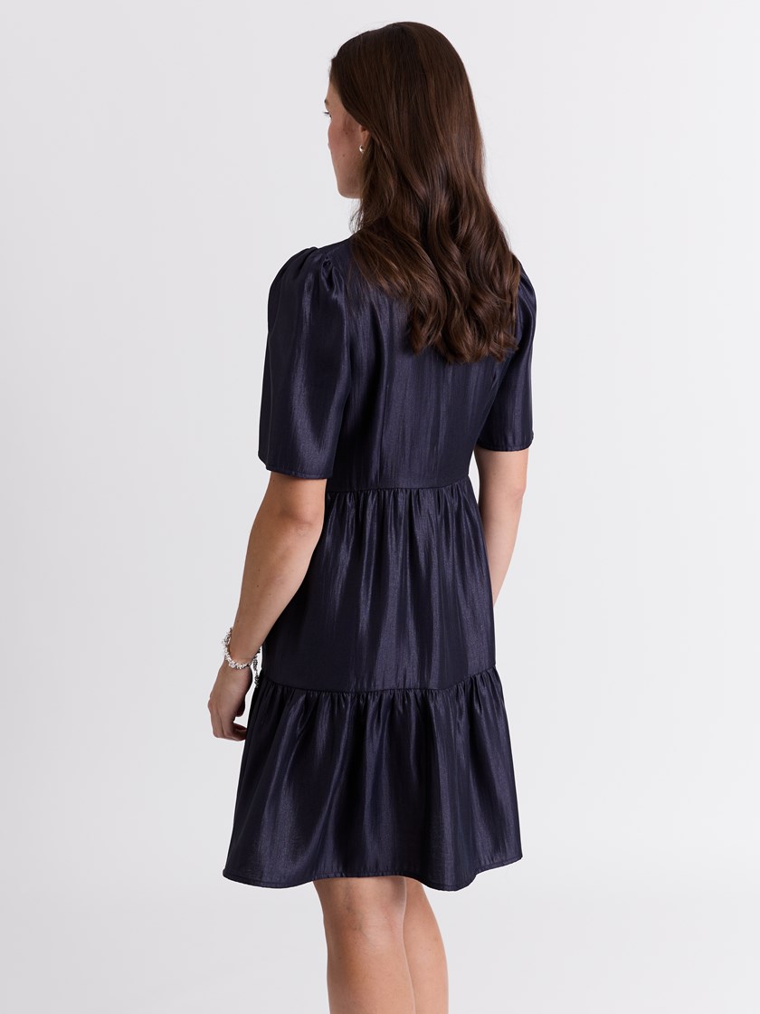 7512995 EM1 7051645399762 24_Charlene kjole EM1.jpg_