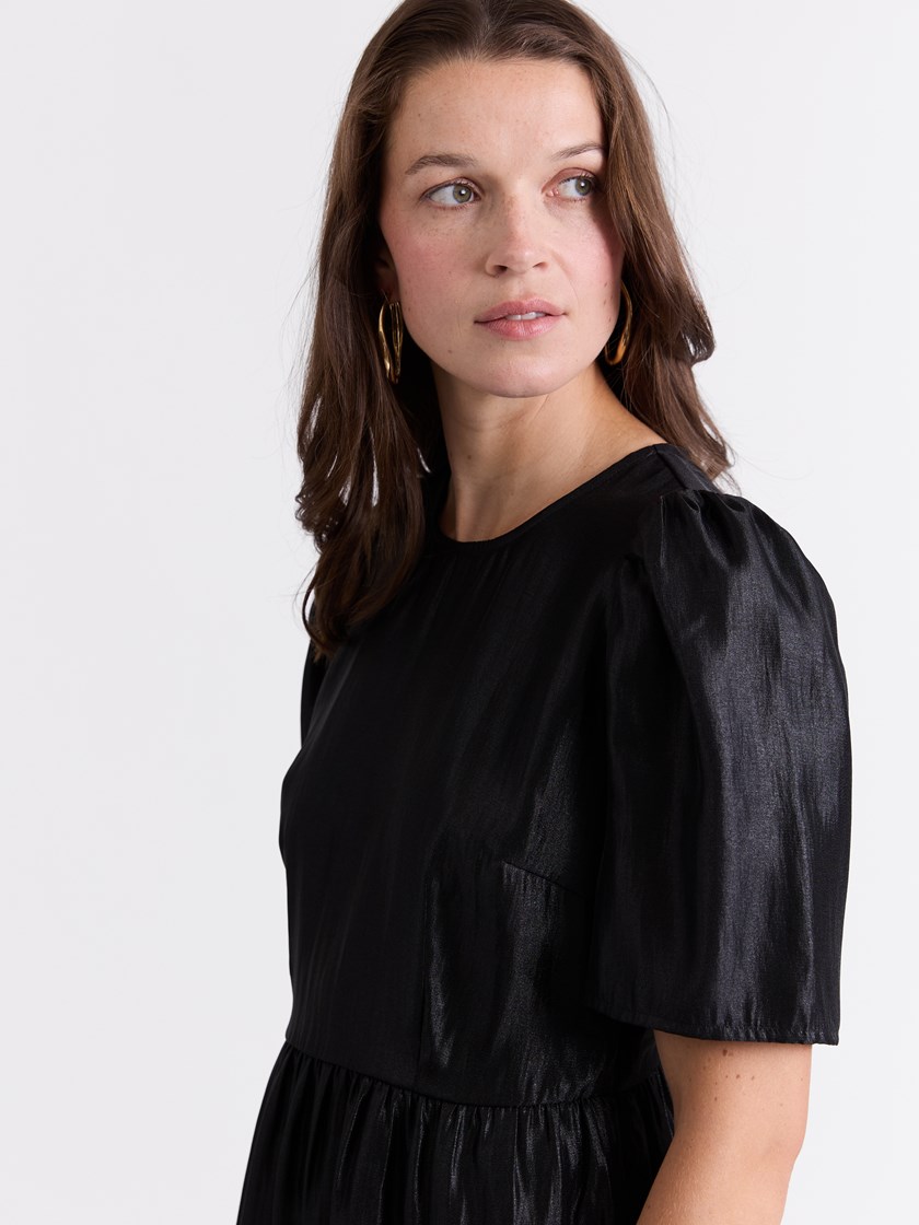 7512995 ID2 7051645399830 23_Charlene kjole ID2.jpg_