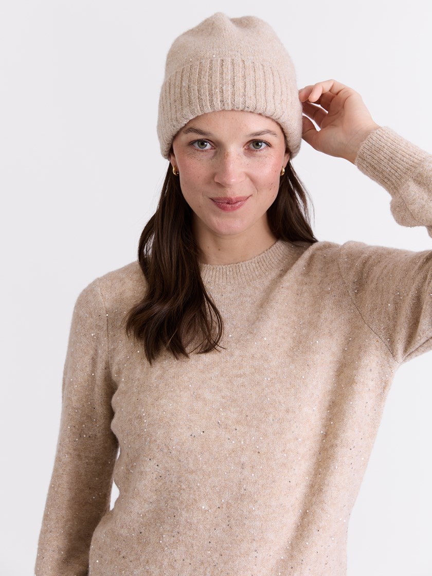 7513394 AMA 7051645416971 43_Sylvie lue AMA 7513394.jpg_