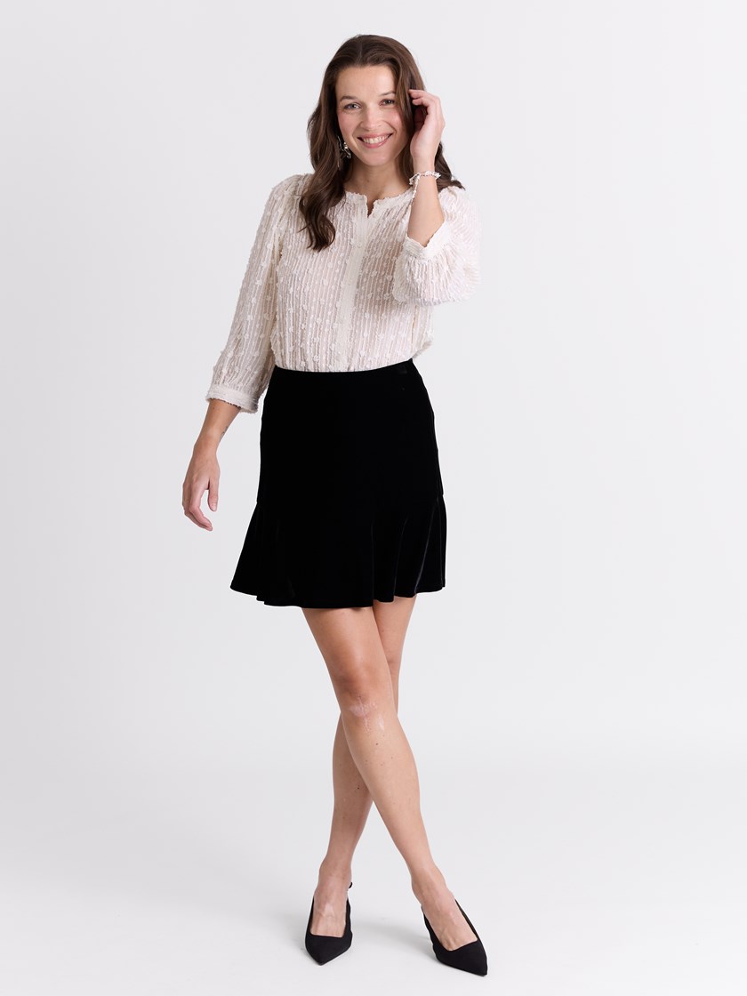 7513770 ID2 7051645417497 21_Cara velourskjørt ID2.jpg_