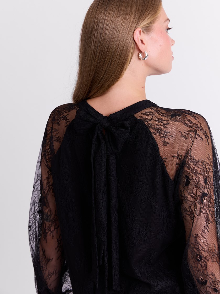 7513961 ID2 7051645426178 20_ID2_Milano blonde bluse ID2_Milano blonde bluse ID2 7513961.jpg_