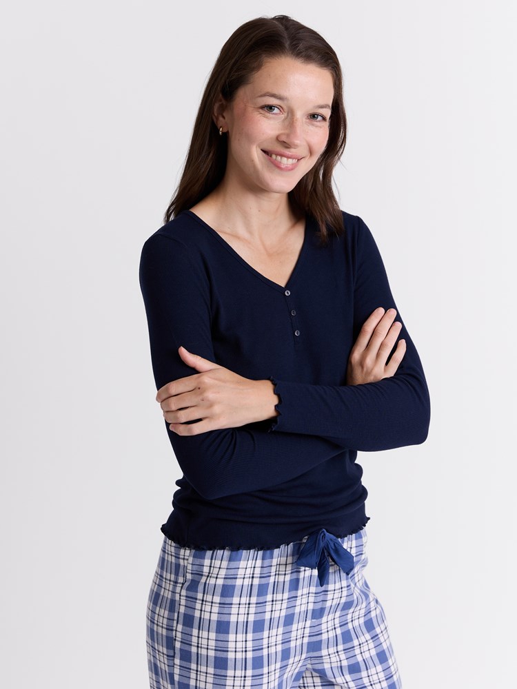 Christine topp 7051645465818 17.jpg_
