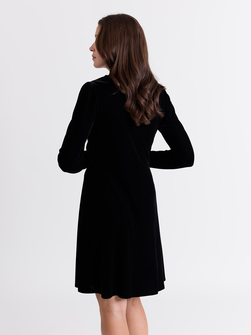 7513966 ID2 7051645469724 29_Camelia velourkjole ID2.jpg_