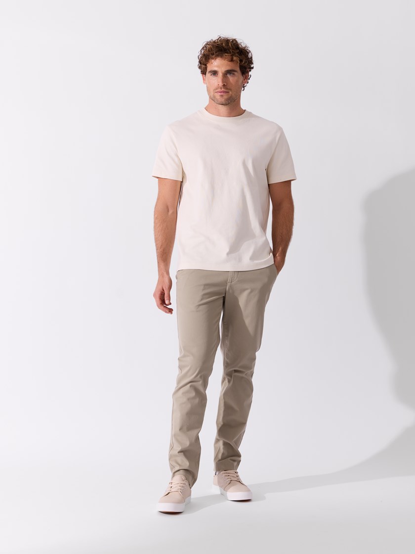 7514670 ADO 7051645488626 6_ADO_Lorenzo chino ADO.jpg_