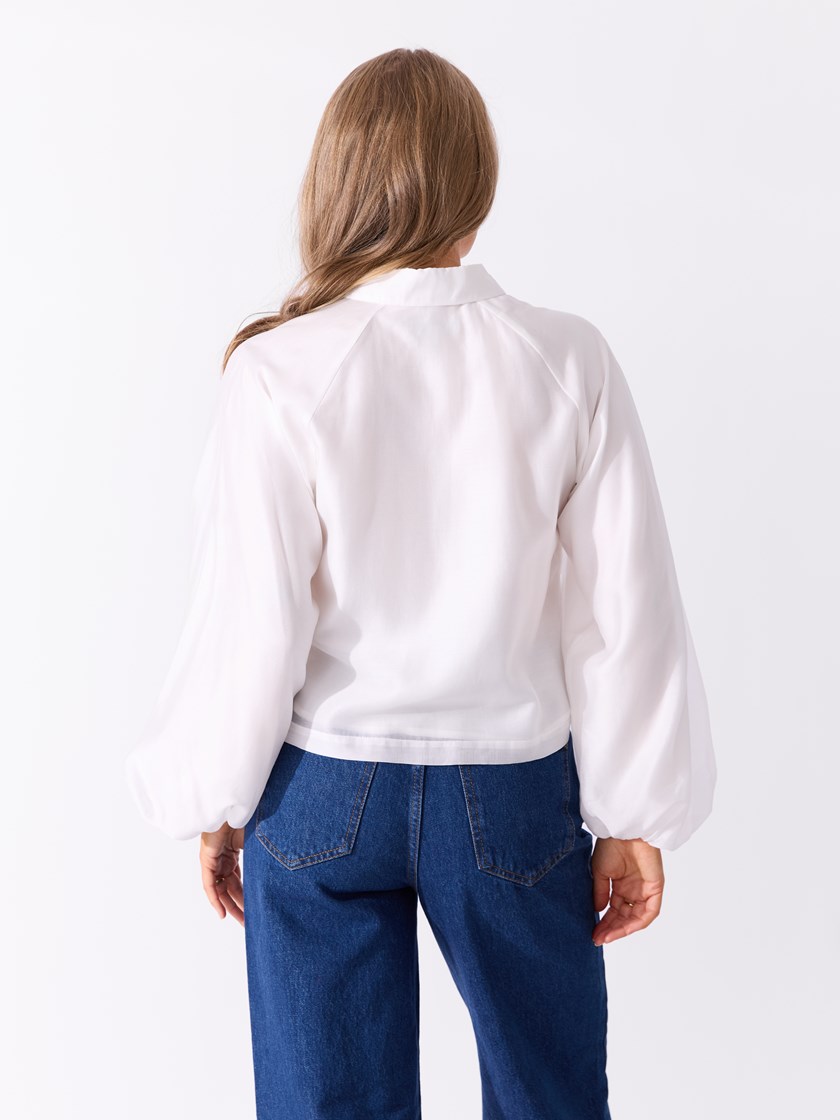 7514829 O68 7051645527738 29_O68_Stella bluse O68.jpg_