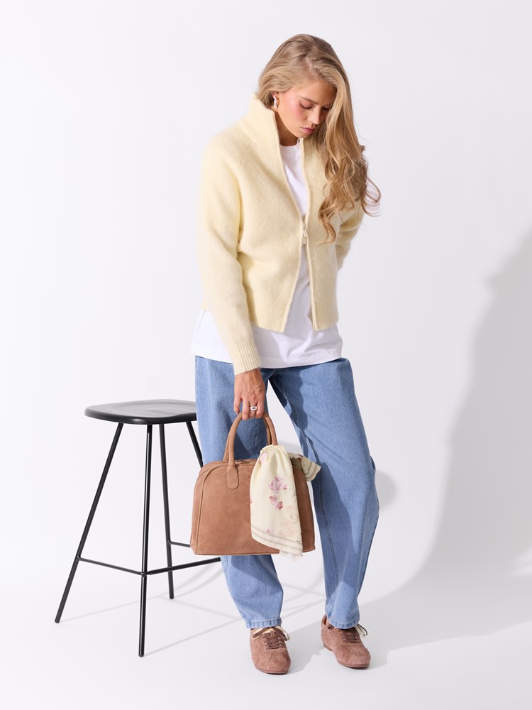 Fiora Skjerf 7051645529411 40_Q71_Fiora Skjerf Q71_Fiora Skjerf Q71 7515360.jpg_