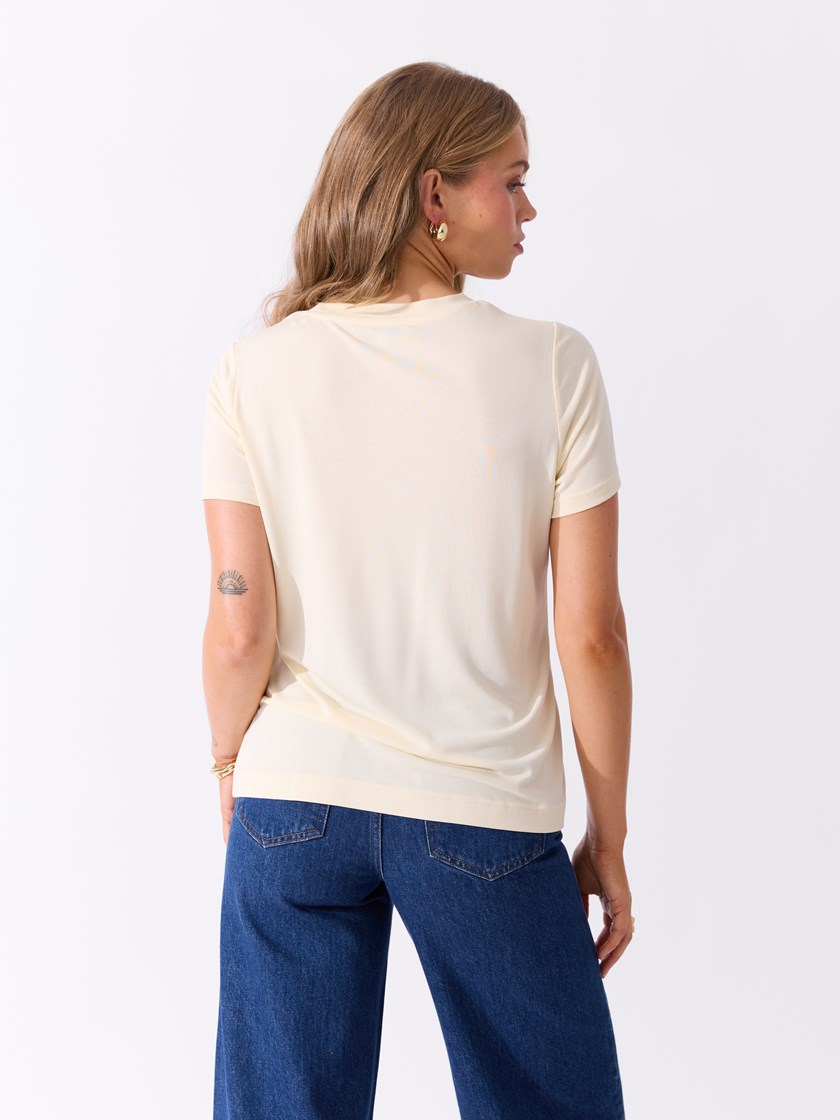 7513938 Q71 7051645543844 36_Lisa t-skjorte Q71_Lisa t-skjorte Q71 7513938.jpg_