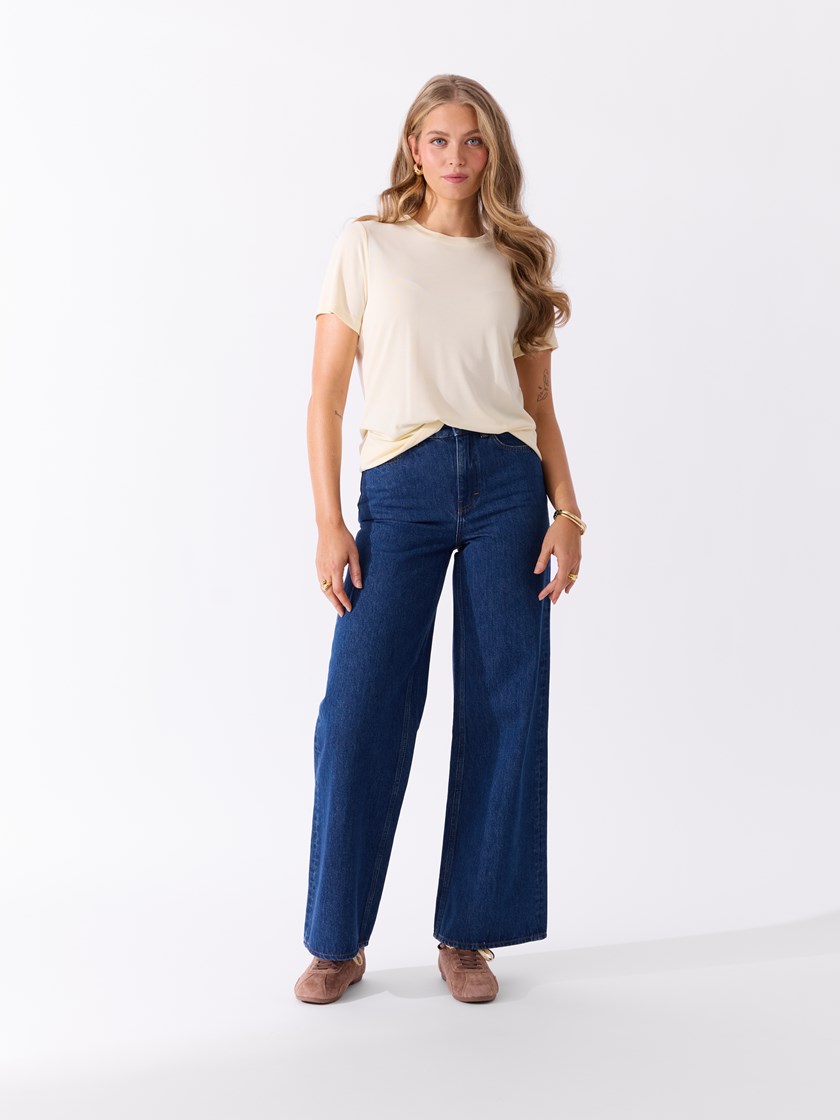 7513938 Q71 7051645543844 4_Lisa t-skjorte Q71.jpg_