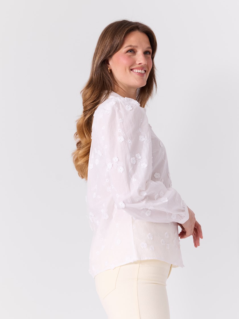 7514728 O79 7051645545671 12_O79_Johanne blondeskjorte O79.jpg_