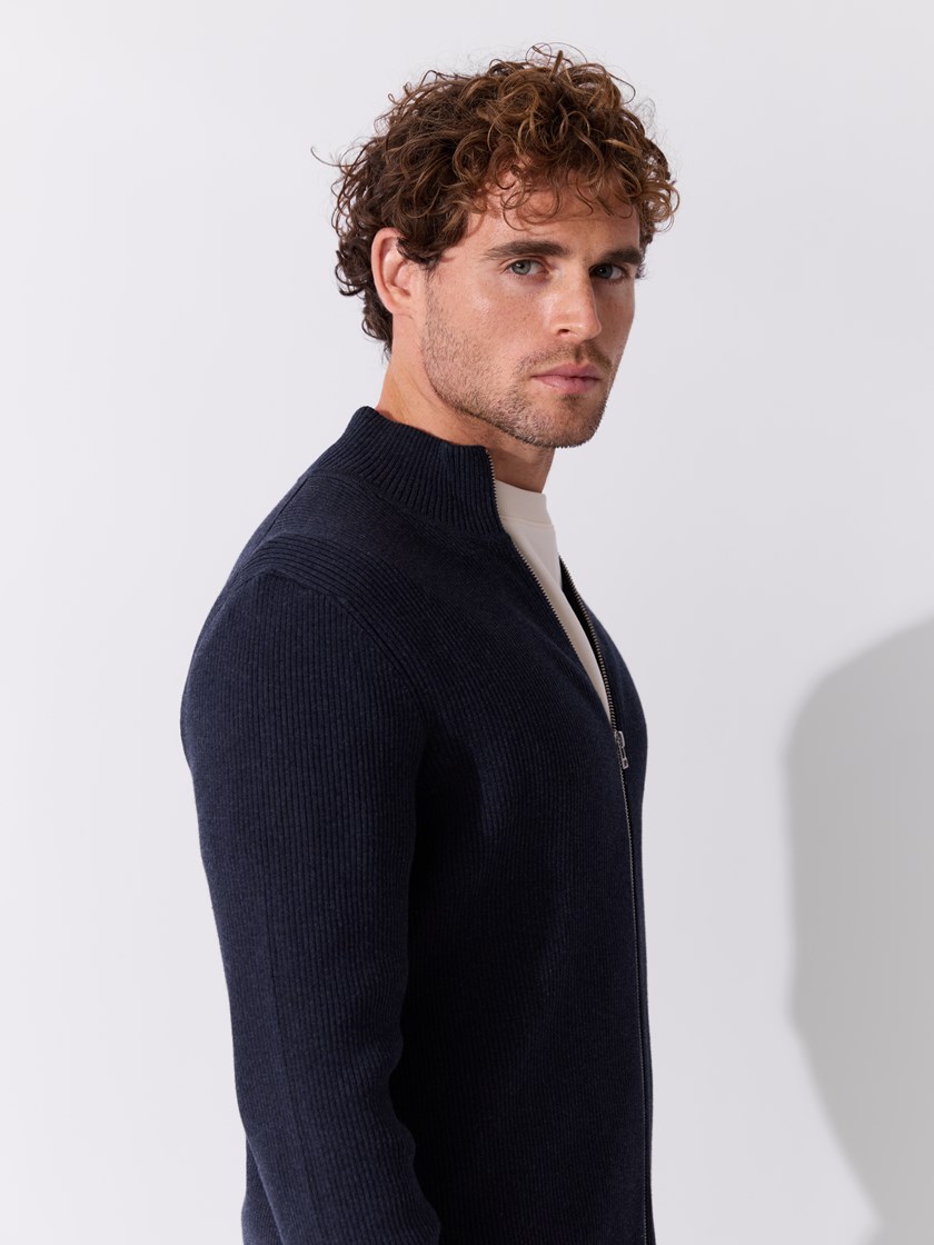 7515422 EN9 7051645554260 42_EN9_Bruno zip cardigan EN9.jpg_