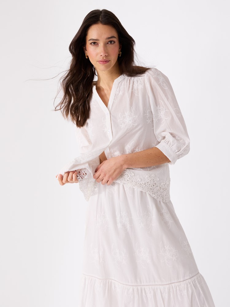Kiara bluse 7051645674548 15_Kiara bluse O68.jpg_