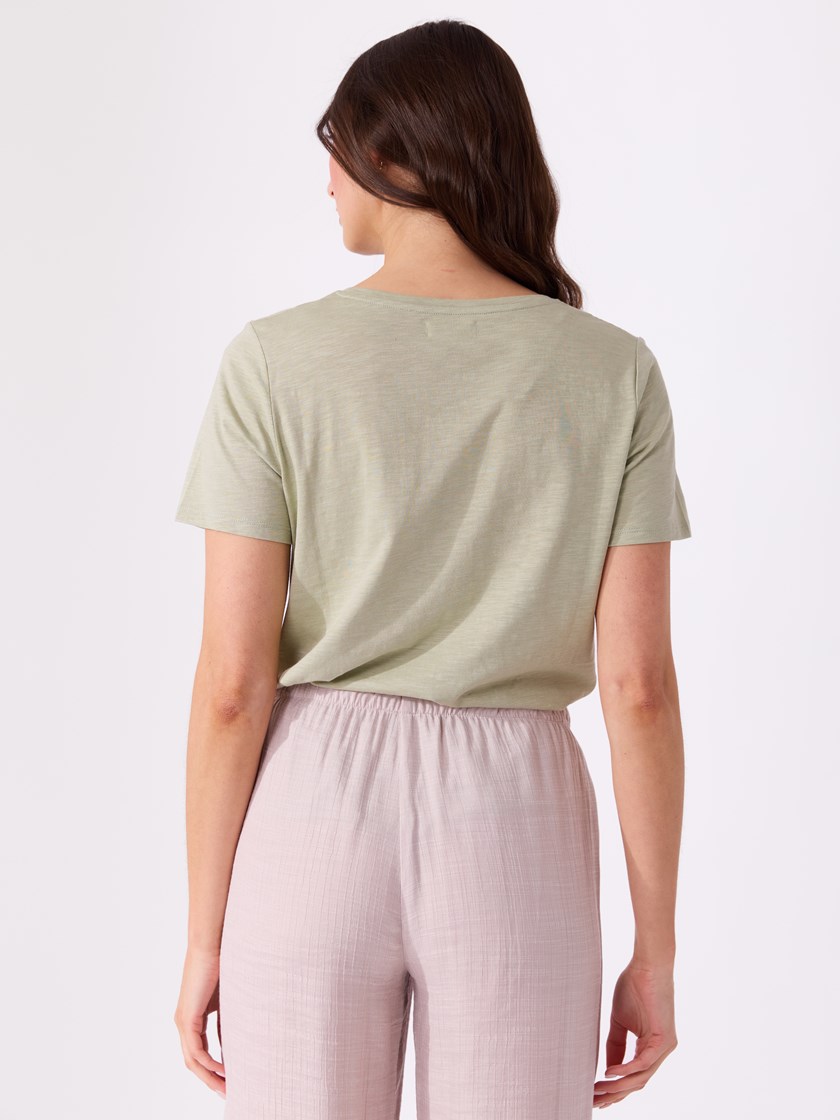 7515613 GHJ 7051645690463 10_Ava v-hals t-skjorte GHJ.jpg_