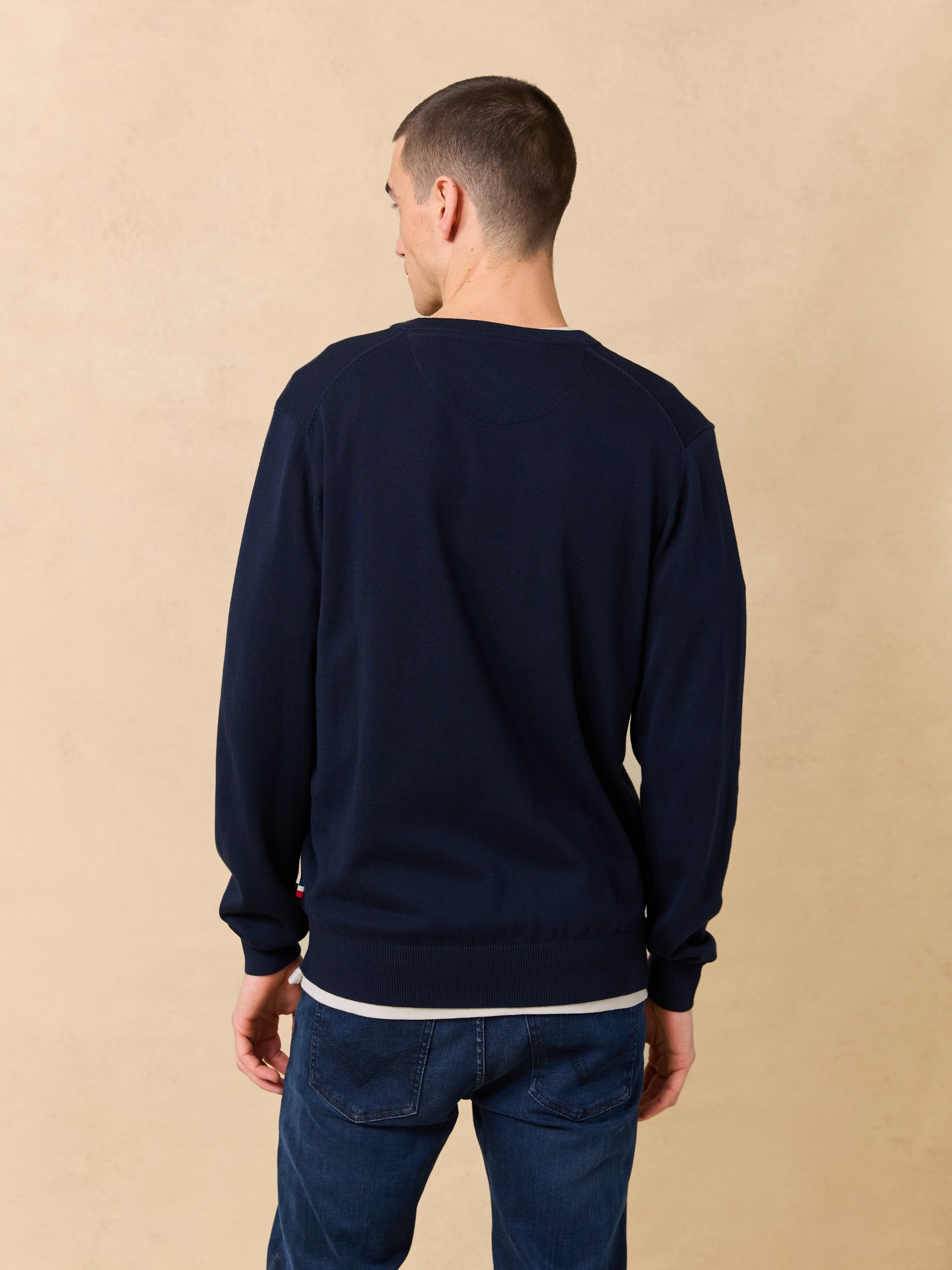7238642 EM6 7238642_EM6-JEANPAUL-NOS-Modell-Front_6135_Gerard V-Hals Genser EM6.jpg_Front||Front