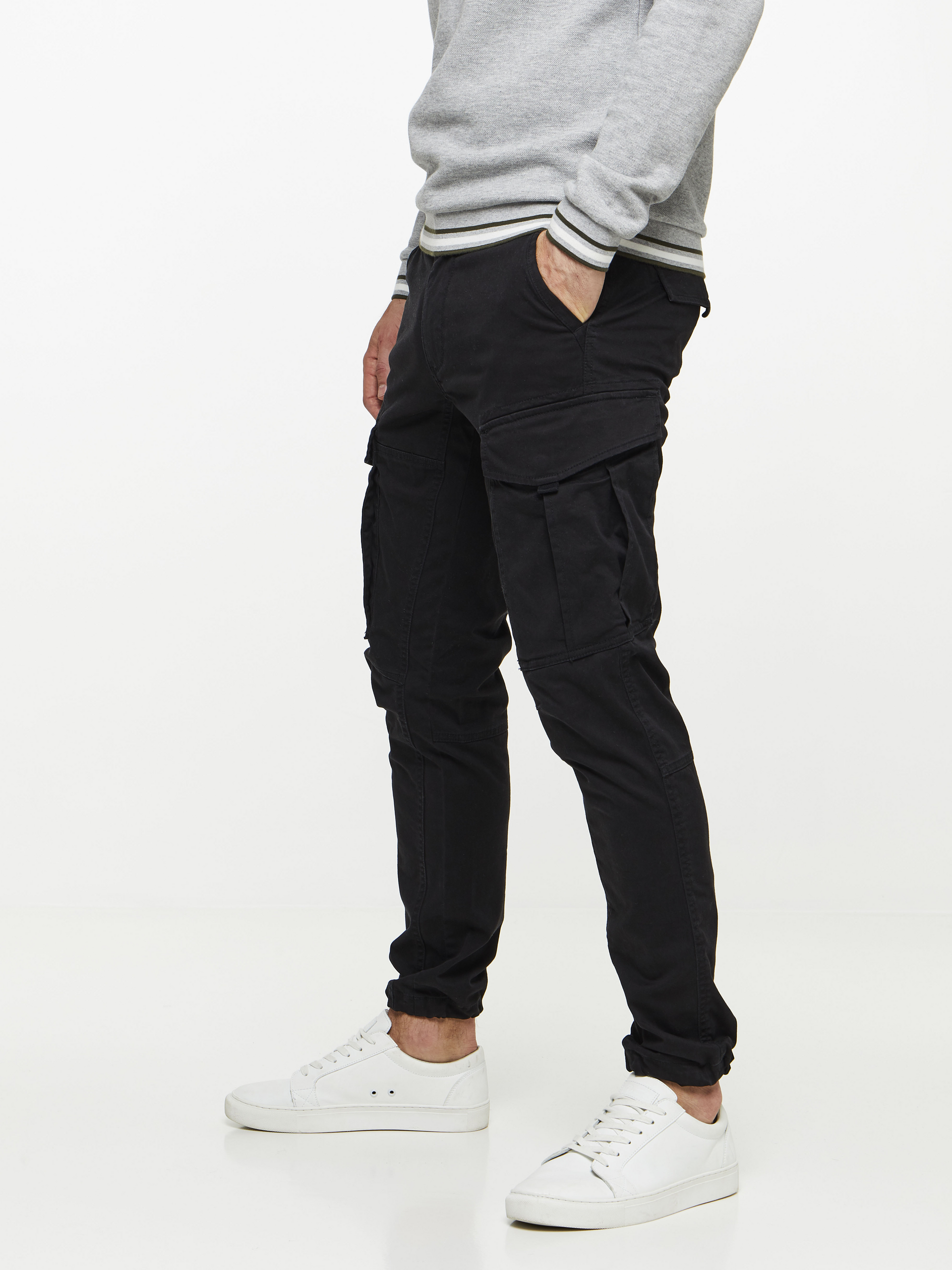 CARGO STRETCH PANT 7239656_C18-HENRYCHOICE-A19-Modell-left_2295_CARGO STRETCH PANT C18.jpg_Left||Left