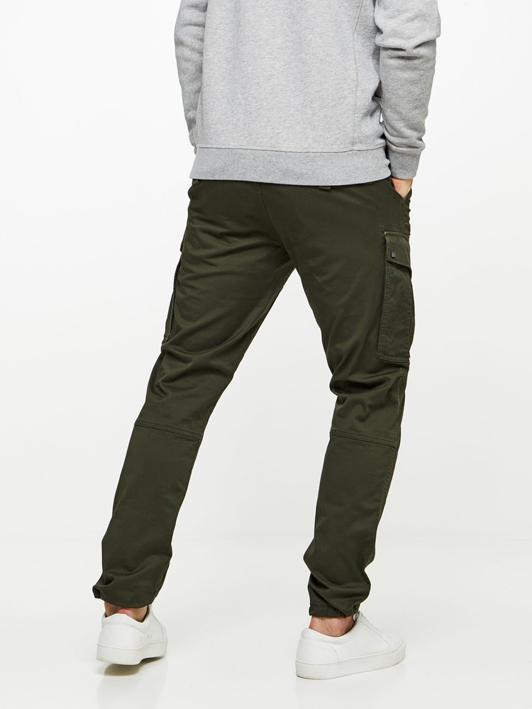 CARGO STRETCH PANT 7239656_GUC-HENRYCHOICE-A19-Modell-back_65931_CARGO STRETCH PANT GUC.jpg_Back||Back