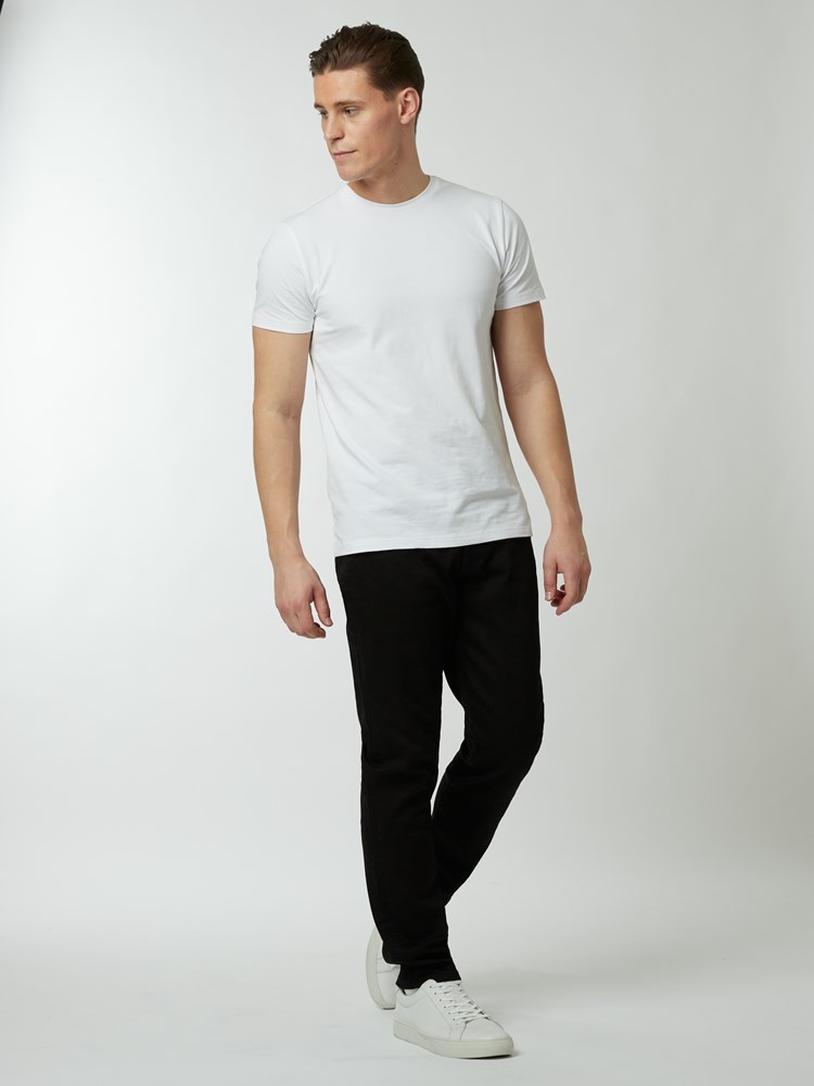 REGULAR RALPH BLK. BLK. STRETCH JEANS 7239753_DAI-HENRYCHOICE-NOS-Modell-Right_chn=boys_99858.jpg_REGULAR RALPH BLK. BLK. STRETCH JEANS DAI_REGULAR RALPH BLK. BLK. STRETCH JEANS DAI 7239753.jpg_Right||Right
