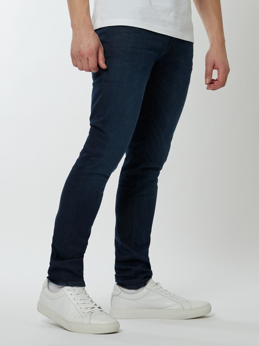 7239800 D06 7239800_D06-HENRYCHOICE-NOS-Modell-left_85748.jpg_SLIM WILL DEEP BLUE HYPER STRETCH JEANS D06_SLIM WILL DEEP BLUE HYPER STRETCH JEANS D06 7239800.jpg_Left||Left