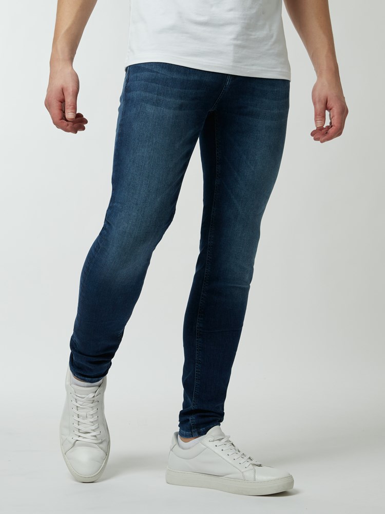 SKINNY STAN BLUE SUPER STRETCH JEANS 7242635_D06-HENRYCHOICE-S20-Modell-front_82995.jpg_SKINNY STAN BLUE SUPER STRETCH JEANS D06_SKINNY STAN BLUE SUPER STRETCH JEANS D06 7242635.jpg_Front||Front
