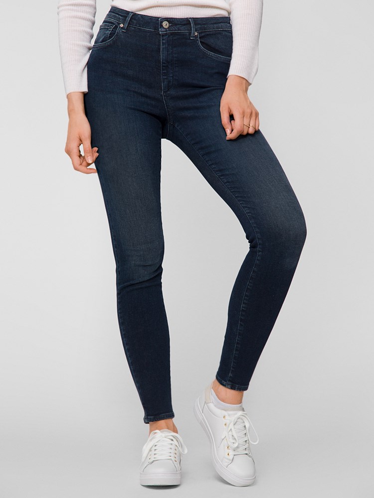 Sophia Cropped Jeans 7244297_D04-VA VITE-A20-Modell-front_Sophia Cropped Jeans D04_7244297 D04_Sophia Cropped Jeans D04 7244297.jpg_Front||Front