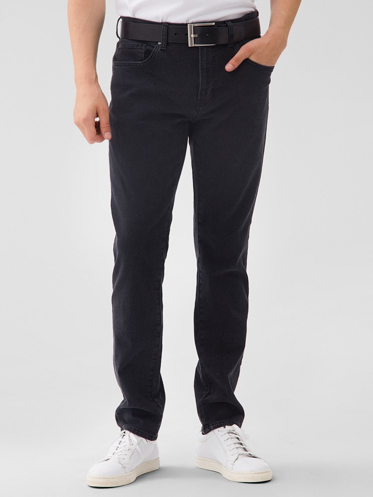 Slim Steve Blk.Blk Stretch Jeans 7244830_DAA-Mario Conti-A20-Modell-Front_Slim Steve Blk.Blk Stretch Jeans DAA.jpg_Front||Front