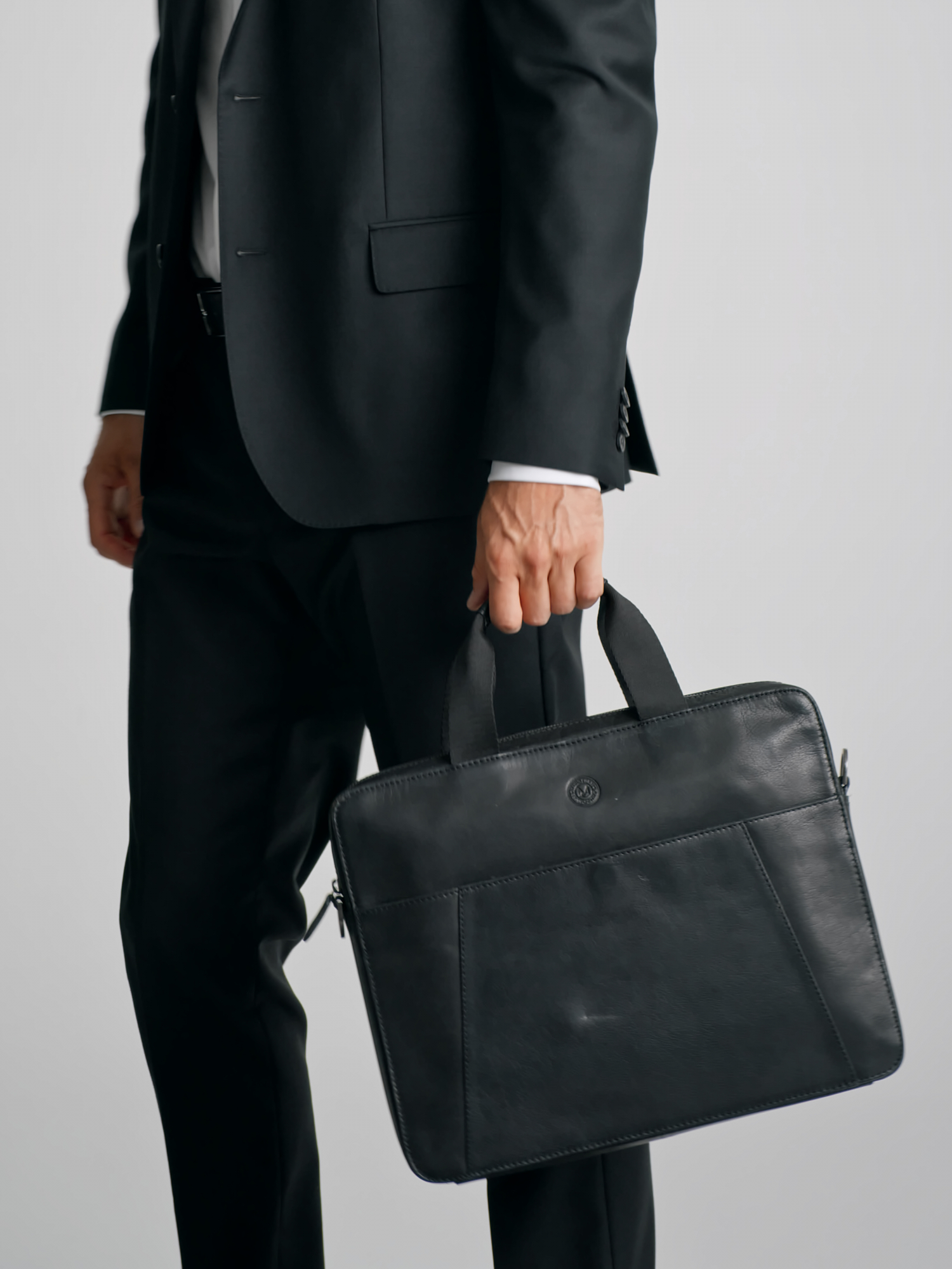 Sortland PC bag 7245743_800-SADDLER-NOS-modell-front.jpg_Front||Front