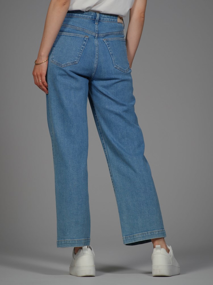Sophia Wide Jeans 7245936_DAC-VAVITE-S21-Modell-Back_chn=match_14333_Sophia Wide Jeans DAC.jpg_Back||Back