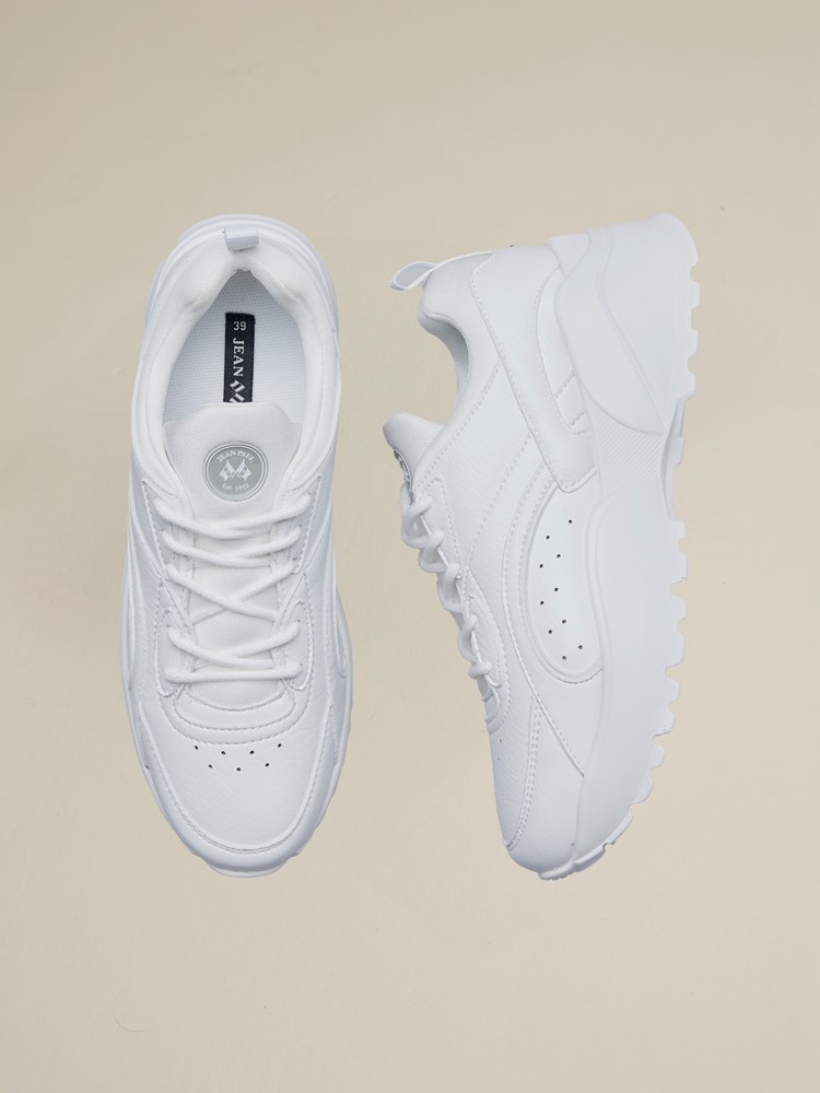 Astro Chunky Sneaker 7246721_100_1_Astro Chunky Sneaker 100 7246721.jpg_