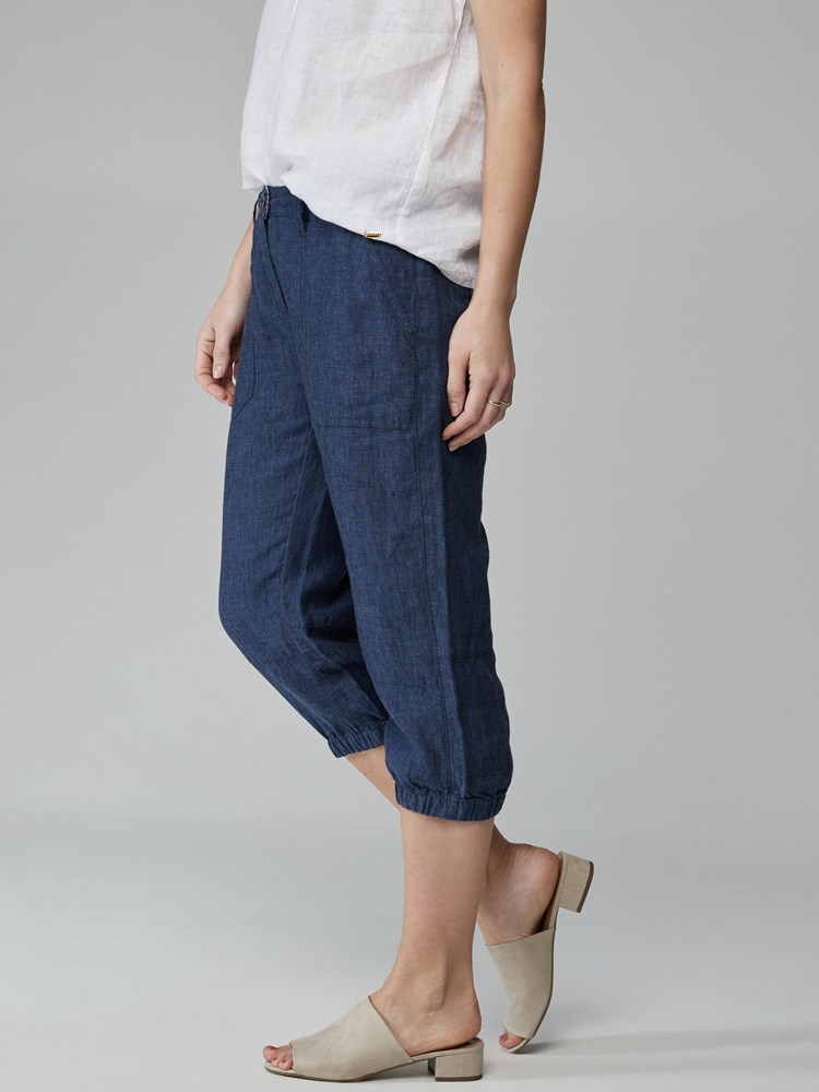 Ann lincapri 7247065_ENC_JEAN PAUL_H21_modell_front2_Ann lincapri ENC_Ann lincapri ENC 7250310.jpg_