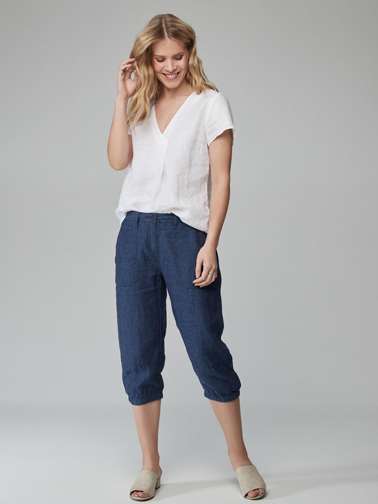 Ann lincapri 7247065_ENC_JEAN PAUL_H21_modell_front_Ann lincapri ENC_Ann lincapri ENC 7250310.jpg_