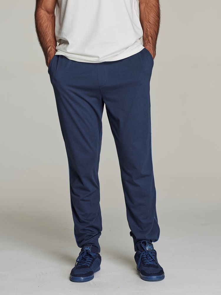 Fontaine jerseybukse 7248616_JEAN PAUL_W21_FONTAINE JERSEY PANT_39_EM6_BLÅ_599_Modell_-front_19391.jpg_