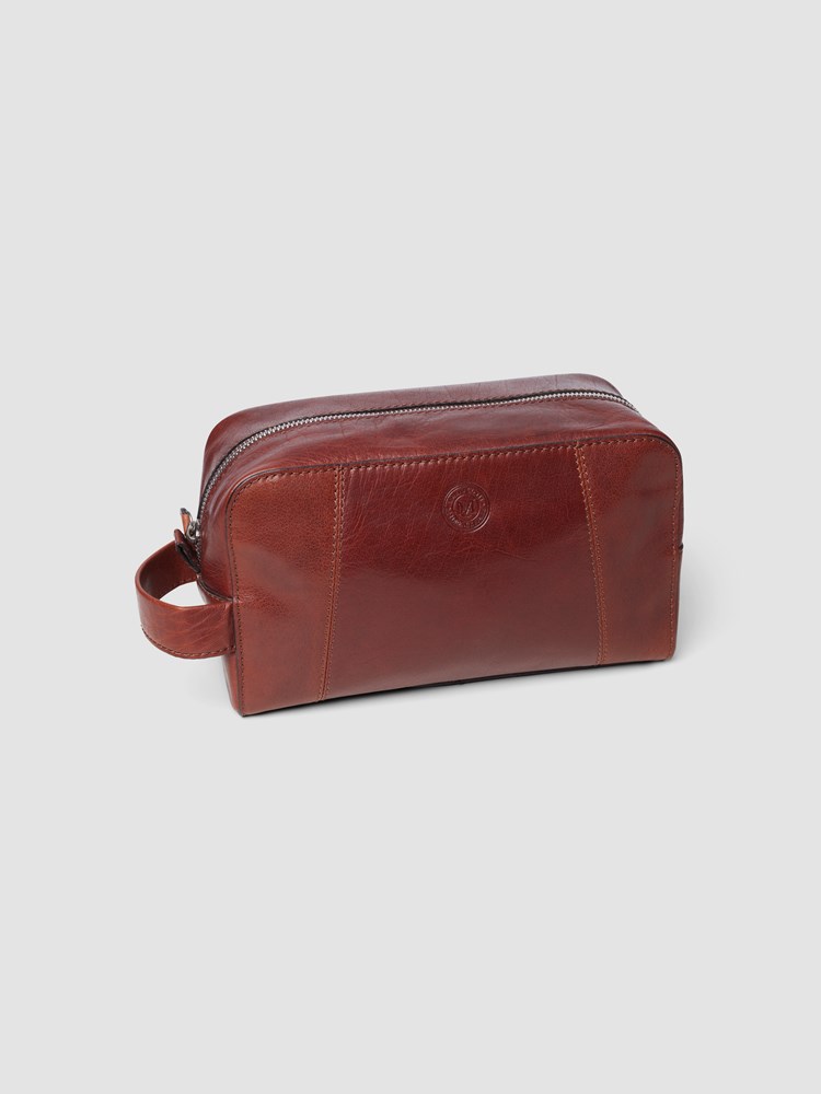 John toalettmappe 7248619_610-MarioConti-NOS-front.jpg_Front||Front