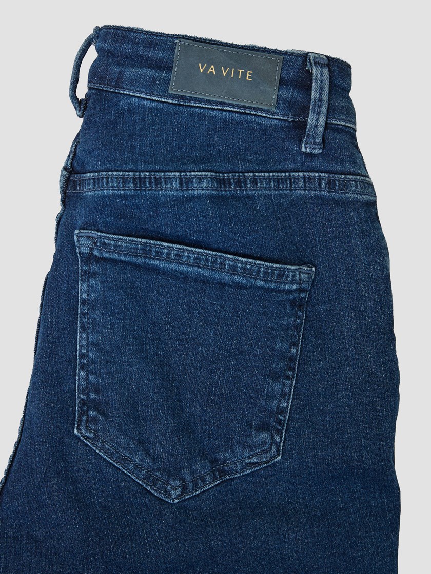 7248860 DAA 7248860 1_DAA_Sophia Straight Jeans DAA.jpg_