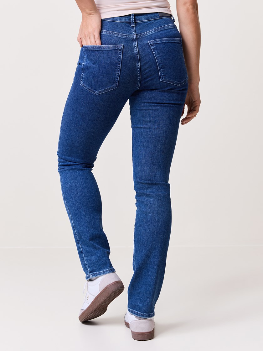 7248860 DAA 7248860_DAA-VAVITE-NOS-Modell-Back_chn=match_7123_Sophia Straight Jeans DAA.jpg_Back||Back